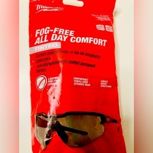 Milwaukee Anti-Fog Safety Glasses Tinted Lens